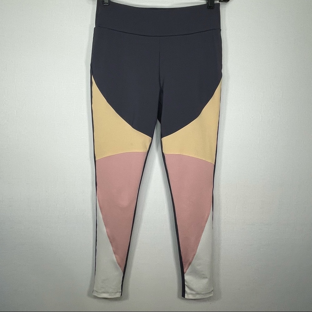 Peony & Me Color Block High Rise Leggings